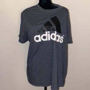 The go to performance Tee size XL